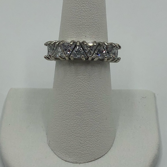 18k 6ct Trillion Eternity Band - Picture 6 of 16